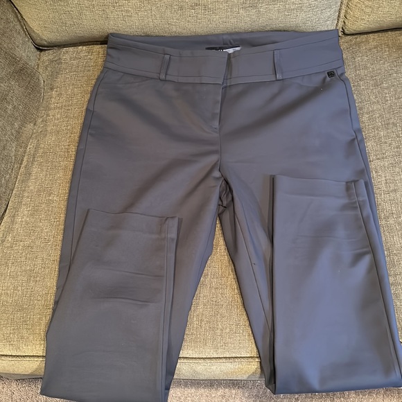 Ivanka trump dark grey skinny leg crop pant . Size 10. Cotton polyester spandex - Picture 3 of 5